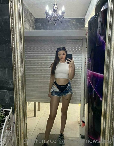 パフィーオンリーファンズ 無料セクシー 写真