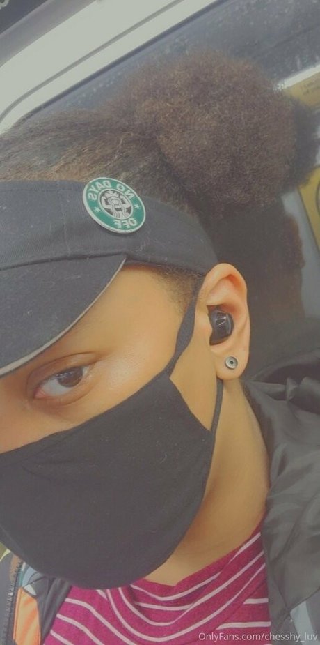 chesshy luv アダルトモデル 写真