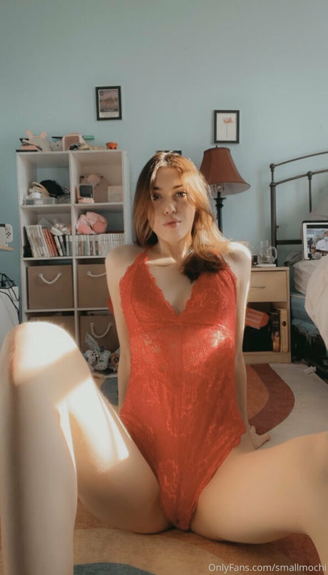 曲線美の女の子オンリーファンズ 無料裸 写真