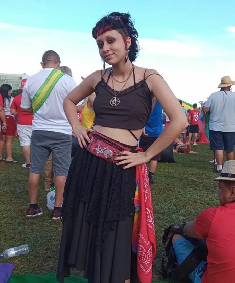 Aurwrayag スター ヌード 写真