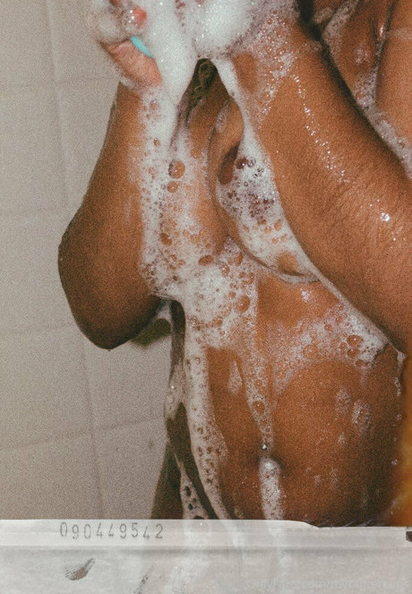 yummymarley かわいいモデル 画像