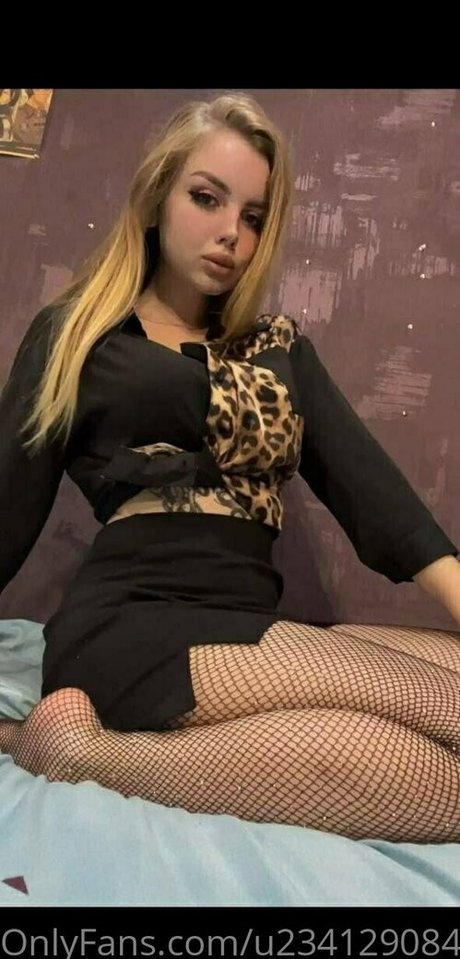 flora belll スター xxx 画像