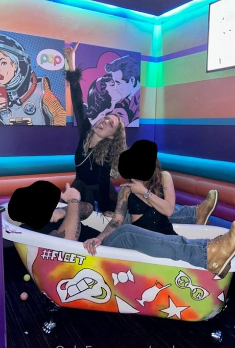 amber roses 完璧なモデル 写真