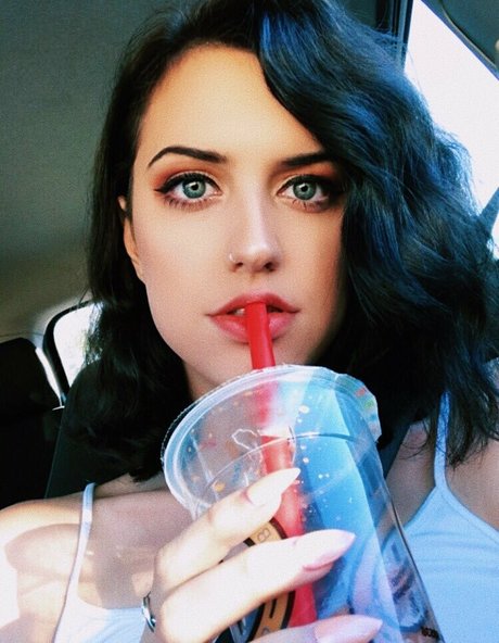 Sophie Sommers スターセックス 写真