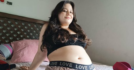 キティ妻OnlyFans セクシーxxx 写真