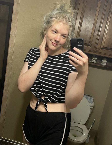 巨乳の赤毛オンリーファンズ トップ アーカイブ