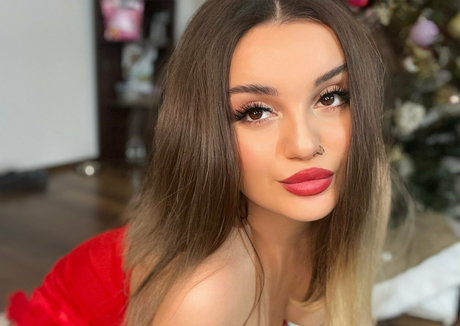 aria reed 最高のスター 画像