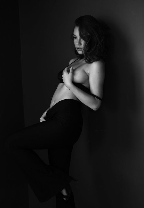 ぽっちゃり黒人OnlyFans ホットセクシー 写真