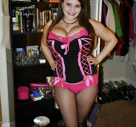 熟女のおまんこオンリーファンズ ホット 写真