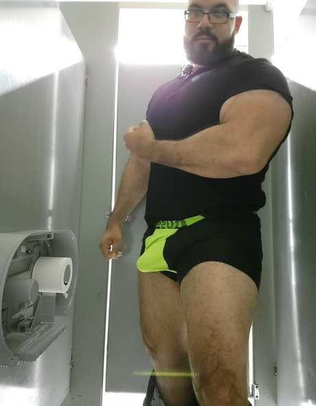 アジア人 ノーPPV オンリーファンズ えろ 写真