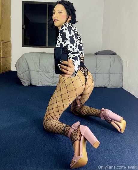 Lavaltl ポルノスター 美しい 写真