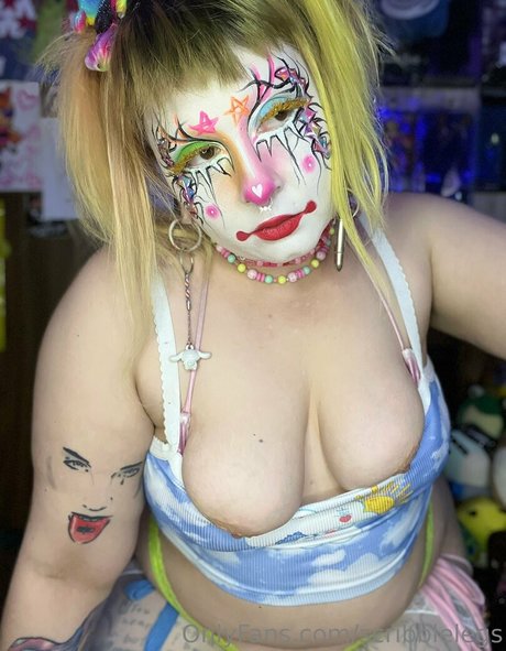 大学生カップルのオンリーファンズ ポルノ 画像