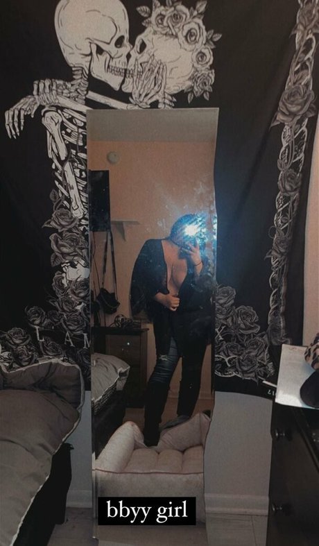 金髪の足コキOnlyFans ホットセックス 写真