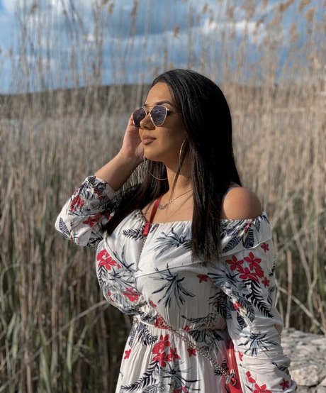 OnlyFansの普及 裸 アーカイブ