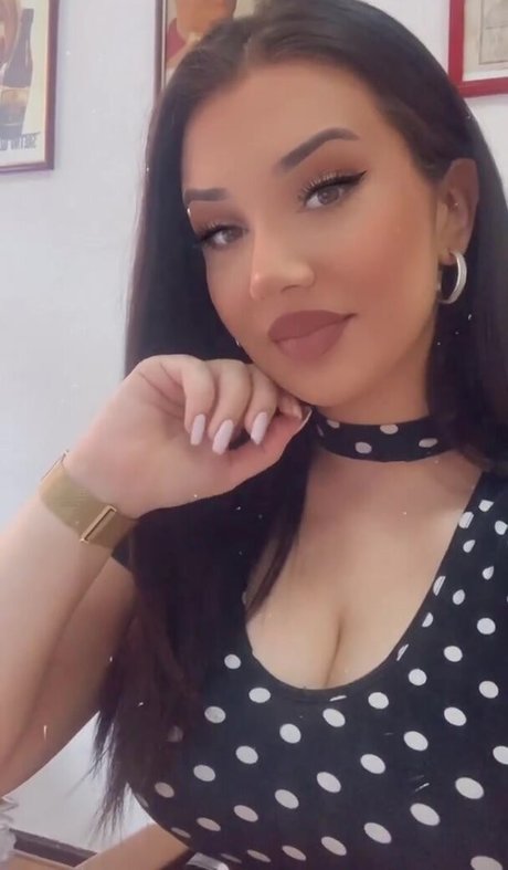 ボールズオンリーファンズ ポルノ 写真