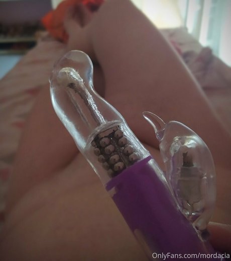 mordacia ポルノスター アダルト 写真