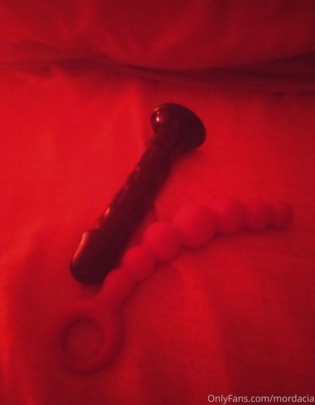 mordacia ポルノスター ヌード 画像