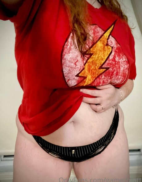 gamerbratt セクシーモデル 写真