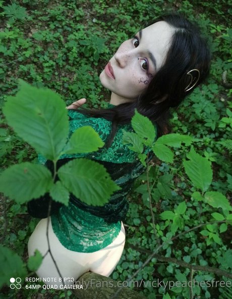 ポーグエボニーオンリーファンズ アート裸 画像