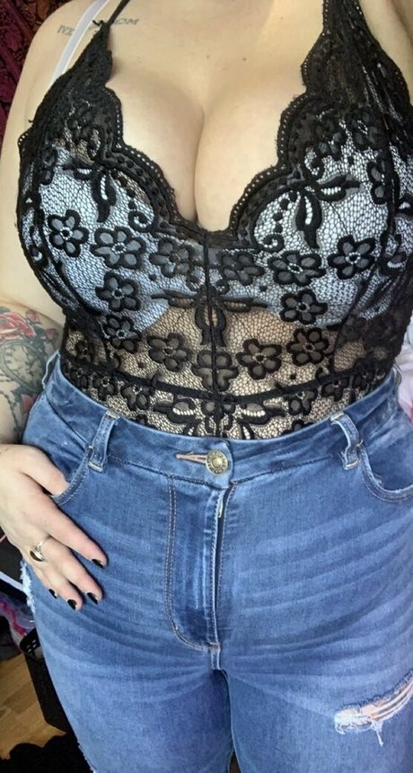 妊娠中のアジア人オンリーファンズ xxx 写真