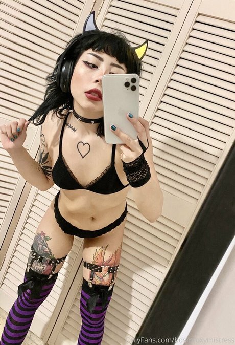 bdsmroxymistress スター ギャラリー