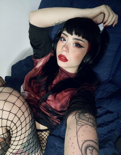 bdsmroxymistress 可愛いモデル 写真