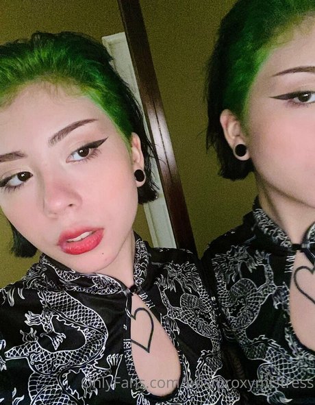 bdsmroxymistress かわいいスター ギャラリー